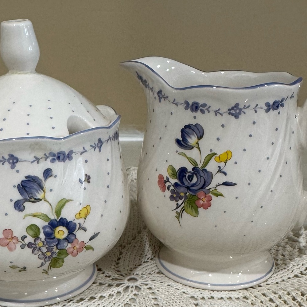 Nikko Blue Peony Floral Porcelain Creamer and Sugar Set with lid